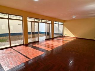 Foto 1 de Casa a 3 cdra Ov Higuereta - ideal para negocio a puerta cerrada