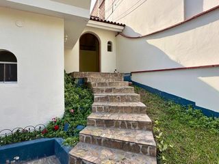 Foto 3 de Casa a 3 cdra Ov Higuereta - ideal para negocio a puerta cerrada