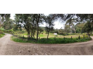 Foto 1 de SE VENDE HERMOSO LOTE ESQUINERO EN LA VEREDA EL ALTO DEL AGUILA