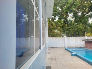Foto 5 de Propiedad en venta en Atacames 8 Departamentos  Apto para AIRBNB