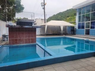 Foto 6 de Propiedad en venta en Atacames 8 Departamentos  Apto para AIRBNB