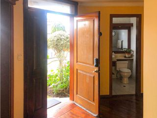 Foto 10 de San Isidro del Inca, Casa en Renta, 353.52m2, 5 Habitaciones