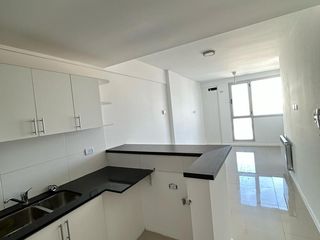 Foto 2 de Departamento en venta de 1 dorm con balcón al frente