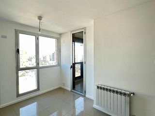 Foto 4 de Departamento en venta de 1 dorm con balcón al frente