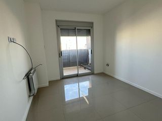 Foto 7 de Departamento en venta de 1 dorm con balcón al frente
