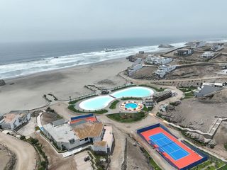 Foto 2 de SE VENDE LINDA CASA EN LA PLAYA HONDA, CERRO AZUL