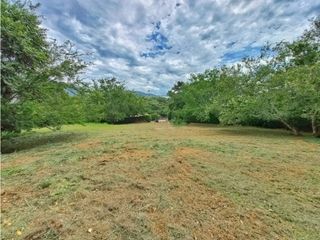 Foto 7 de Maat vende Lote Condominio - Villeta 3.100m2 $500Millones