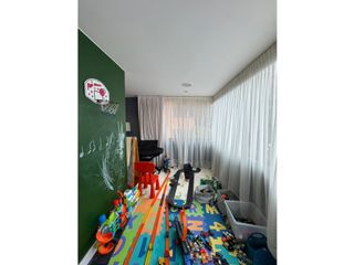 Foto 34 de SE ARRIENDA APARTAMENTO EN LOS ROSALES 205m2