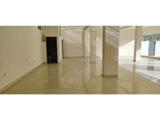 Foto 7 de Ponceano Alto, Local Comercial en Renta, 150m2, 1 Ambiente