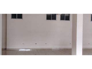Foto 12 de Ponceano Alto, Local Comercial en Renta, 150m2, 1 Ambiente