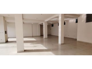 Foto 1 de Ponceano Alto, Local Comercial en Renta, 150m2, 1 Ambiente