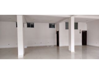 Foto 14 de Ponceano Alto, Local Comercial en Renta, 150m2, 1 Ambiente