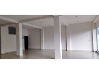 Foto 17 de Ponceano Alto, Local Comercial en Renta, 150m2, 1 Ambiente