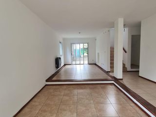 Foto 7 de Casa en alquiler - Villa Allende