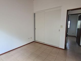 Foto 3 de Casa en alquiler - Villa Allende