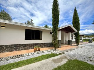 Foto 3 de Renta de Casa Campestre en Parcela Privada Sajonia