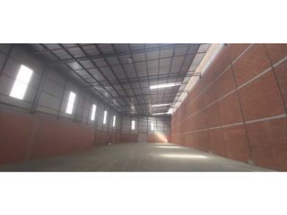 Foto 1 de Alquilo bodega 1.190 m2 en Via Daule