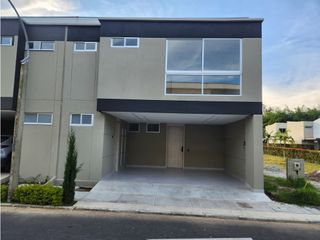Foto 1 de Casa en Venta en Rionegro -  Gualanday