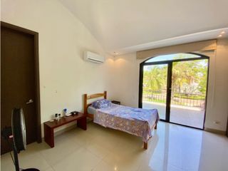 Foto 4 de Casa en venta-Zona Norte-Terranova