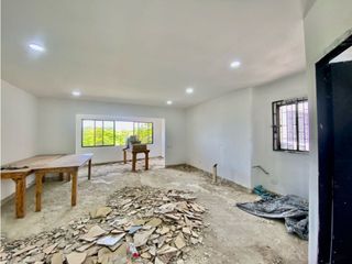 Foto 43 de Casa en venta-Crespo- 3 pisos
