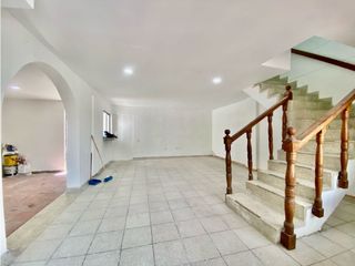 Foto 46 de Casa en venta-Crespo- 3 pisos