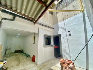 Foto 12 de Casa en venta-Crespo- 3 pisos