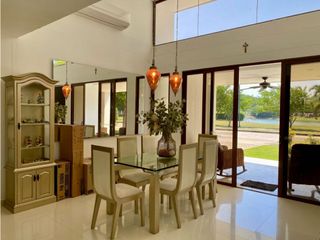 Foto 14 de Zona Norte - Venta de Casa en Barcelona de Indias.