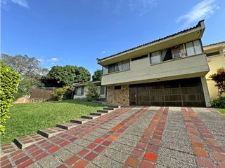 Foto 1 de CASA EXTERNA EN VENTA, CIUDAD JARDN, SUR, CALI