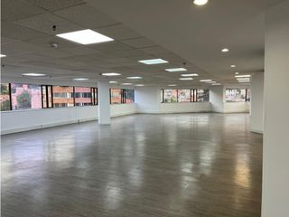 Foto 7 de VENTA - ARRIENDO OFICINA CALLE 70 CON SEPTIMA