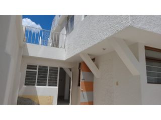 Foto 12 de Jipijapa, Casa Comercial en Renta, 450m2, 10 Ambientes