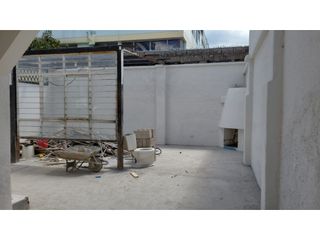 Foto 8 de Jipijapa, Casa Comercial en Renta, 450m2, 10 Ambientes