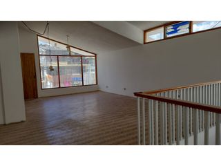Foto 10 de Jipijapa, Casa Comercial en Renta, 450m2, 10 Ambientes