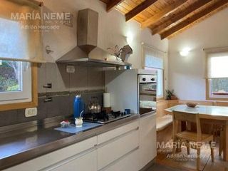 Foto 7 de Casa en venta - 2 dormitorios - 140 m2 cuenta con una bodega/fabrica de vino equipada - Dina Huapi