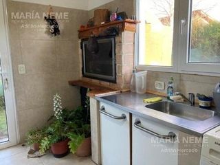 Foto 9 de Casa en venta - 2 dormitorios - 140 m2 cuenta con una bodega/fabrica de vino equipada - Dina Huapi