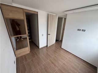 Foto 11 de Acogedor apartamento en renta Toberin