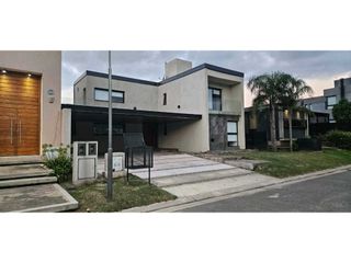 Foto 7 de CASA EN ALQUILER ANUAL LAS CAÑITAS CORDOBA CARLOS PAZ PILETA