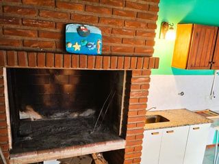 Foto 49 de VENTA CASA 5 AMB CON QUINCHO A METROS PQUE LILLIO