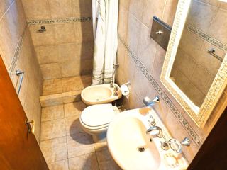 Foto 40 de VENTA CASA 5 AMB CON QUINCHO A METROS PQUE LILLIO