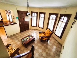 Foto 8 de VENTA CASA 5 AMB CON QUINCHO A METROS PQUE LILLIO