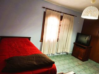 Foto 37 de VENTA CASA 5 AMB CON QUINCHO A METROS PQUE LILLIO