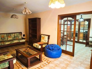 Foto 15 de VENTA CASA 5 AMB CON QUINCHO A METROS PQUE LILLIO
