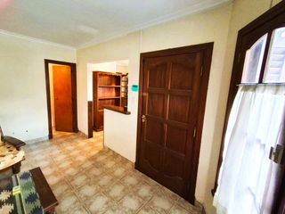 Foto 7 de VENTA CASA 5 AMB CON QUINCHO A METROS PQUE LILLIO