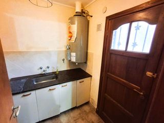 Foto 30 de VENTA CASA 5 AMB CON QUINCHO A METROS PQUE LILLIO