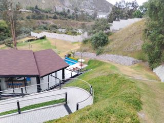 Foto 16 de Venta Casa con Terraza y Club Privado en Pomasqui