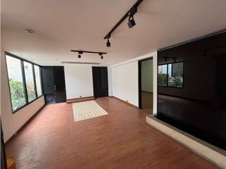 Foto 8 de ARRIENDO OFICINA CASA 453M2 SANTA BARBARA CENTRAL
