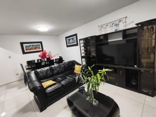 Foto 2 de ALQUILER DE DEPARTAMENTO AMOBLADO EN SAN BORJA SUR 171 – FRENTE A PARQUE – PET FRIENDLY