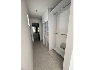 Foto 3 de ALQUILER DE CASA TEQUENDAMA