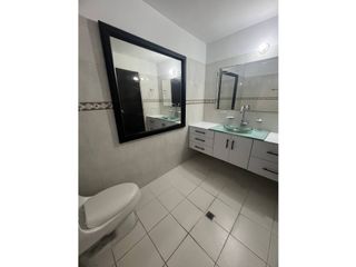 Foto 8 de ALQUILER DE CASA TEQUENDAMA