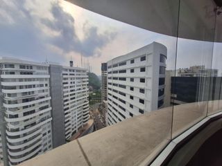 Foto 1 de Oficina en venta 47m2 , piso 19, Pto. Santa Ana RRR