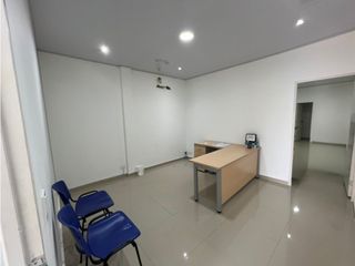 Foto 2 de Oficinas listas para arriendo Altos del prado